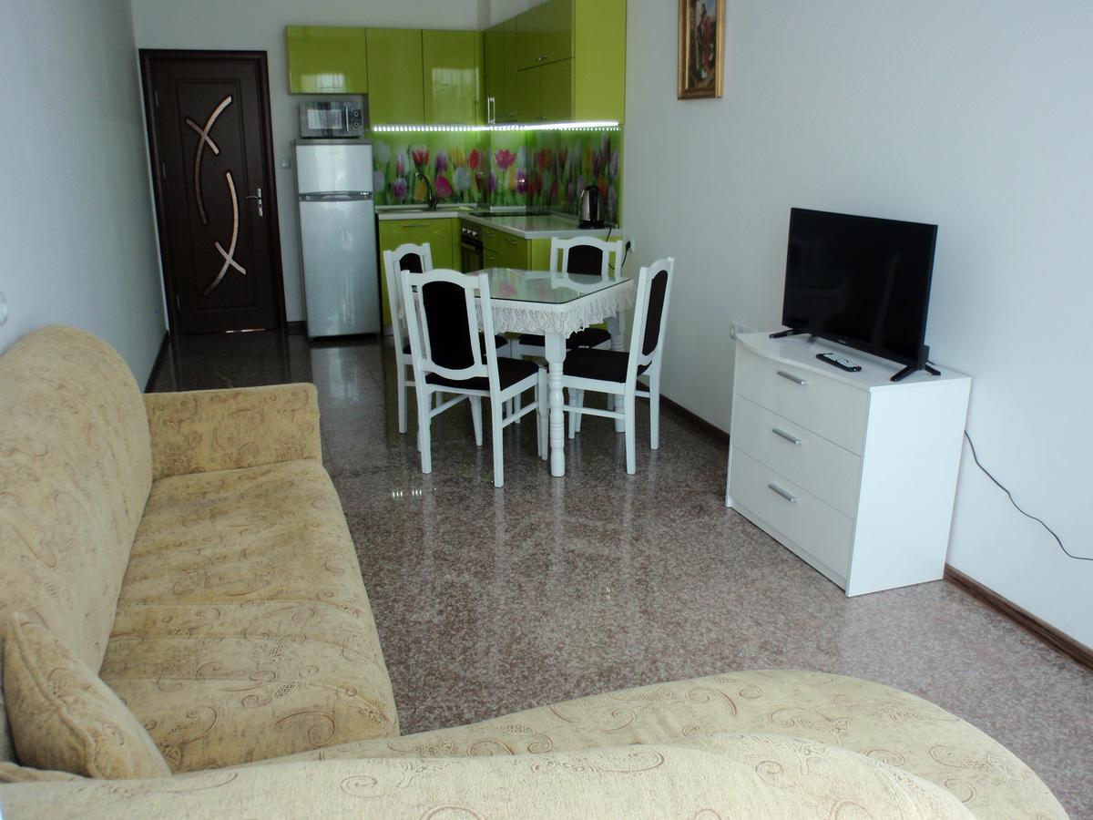 Cherno More 2 Apartamento Pomorie Exterior foto