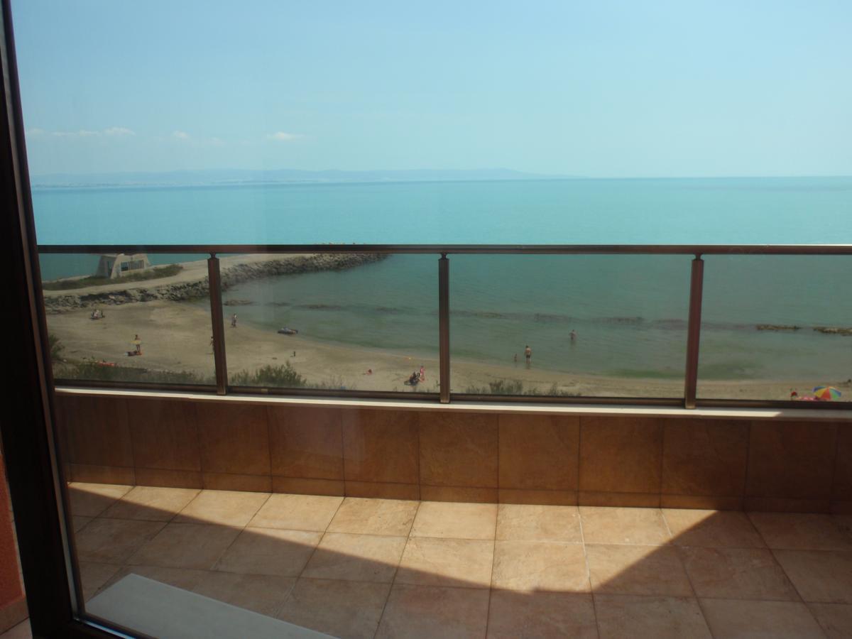 Cherno More 2 Apartamento Pomorie Exterior foto