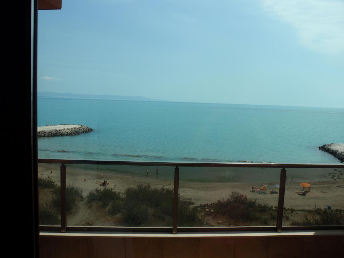 Cherno More 2 Apartamento Pomorie Exterior foto